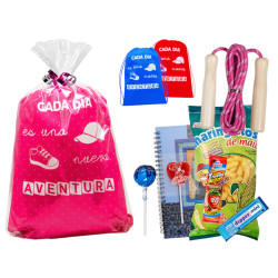 Mochila aventura con golosinas + comba